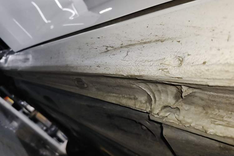 Used Volkswagen Golf 2016 1.6L Automatic Comfort Model Right Side Sill