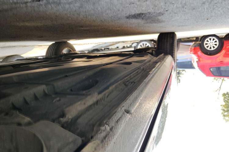 Used Volkswagen Golf 2016 1.6L Automatic Comfort Model Right Side Sill