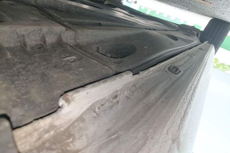 Used Volkswagen Golf 2016 1.6L Automatic Comfort Model Right Side Sill