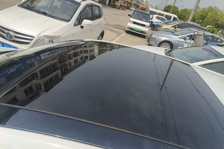 Used Volkswagen Golf 2016 230TSI Automatic Comfort Version Roof