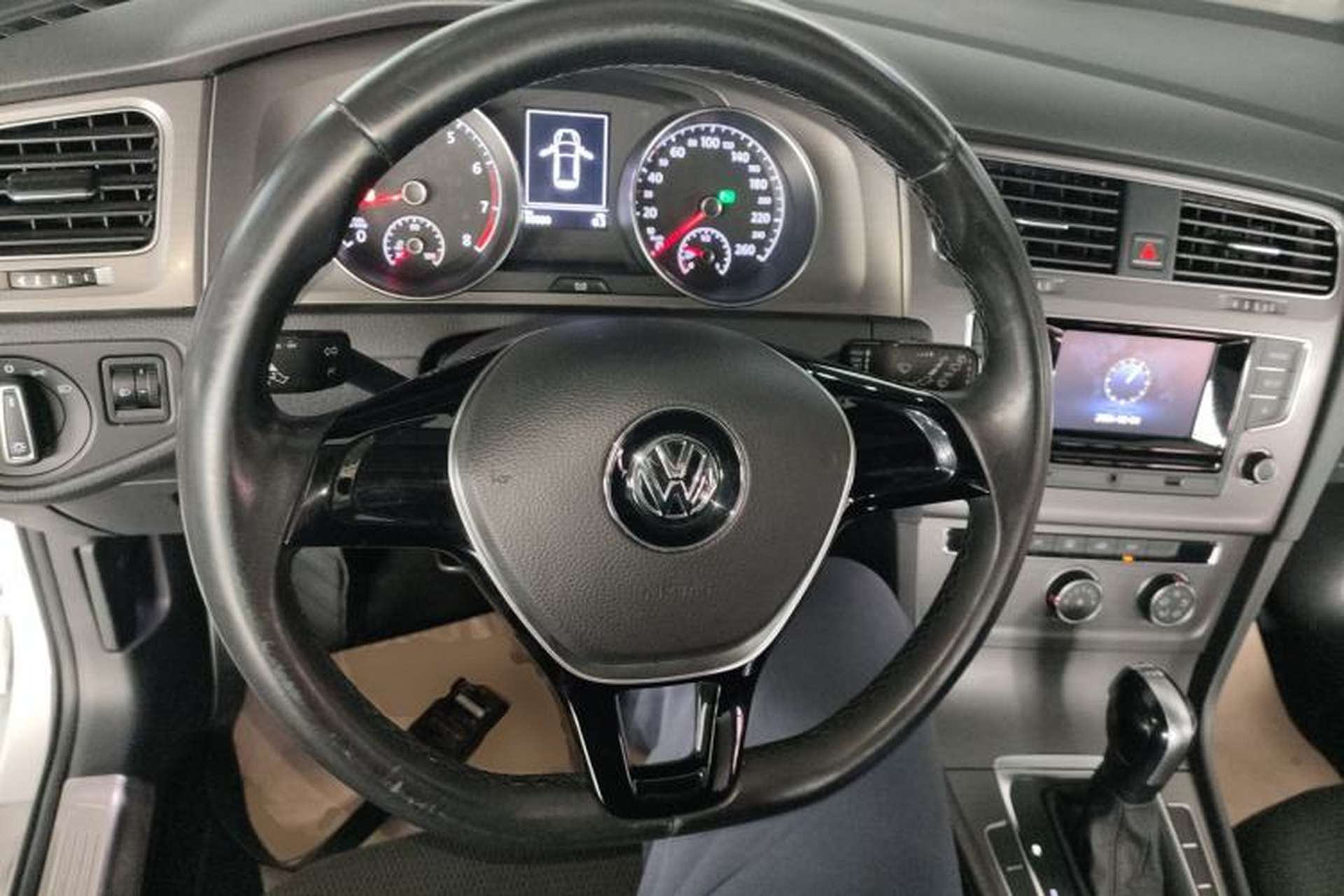 Used Volkswagen Golf 2016 230TSI Automatic Comfort Version Steering Wheel