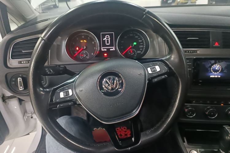 Used Volkswagen Golf 2016 230TSI Automatic Luxury Version Steering Wheel