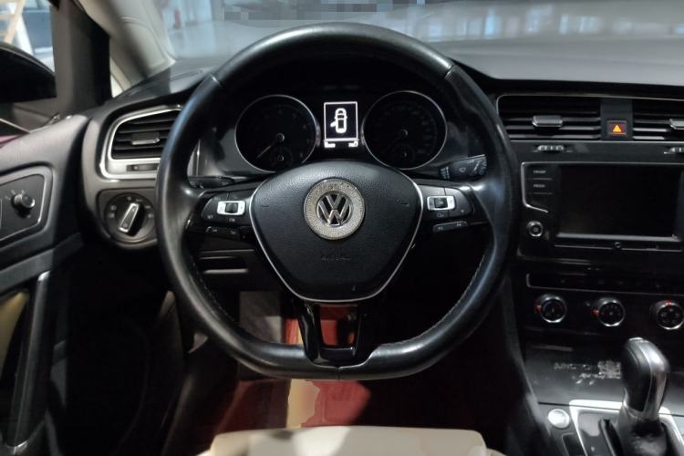 Used Volkswagen Golf 2016 230TSI Automatic Luxury Version Steering Wheel