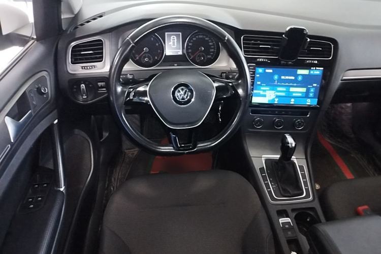 Used Volkswagen Golf 2016 1.6L Automatic Comfort Model Steering Wheel