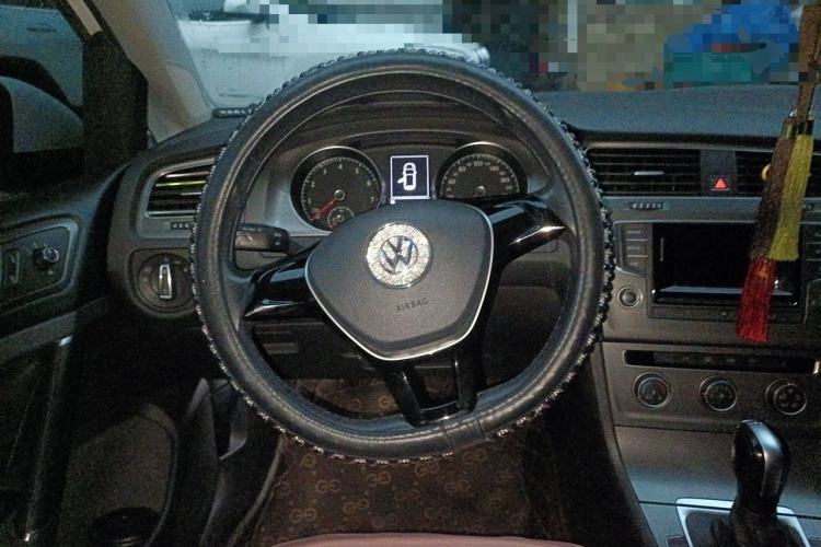 Used Volkswagen Golf 2016 230TSI Automatic Comfort Version Steering Wheel