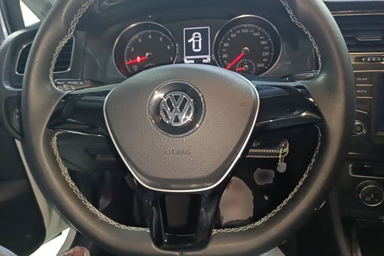 Used Volkswagen Golf 2016 230TSI Automatic Comfort Version Steering Wheel