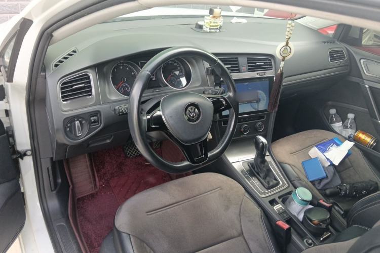 Used Volkswagen Golf 2016 230TSI Automatic Comfort Version Steering Wheel