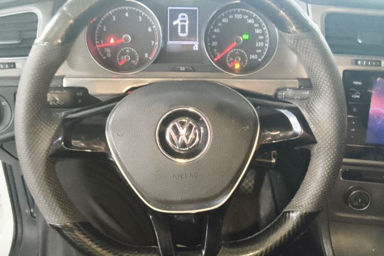 Used Volkswagen Golf 2016 230TSI Automatic Comfort Version Steering Wheel