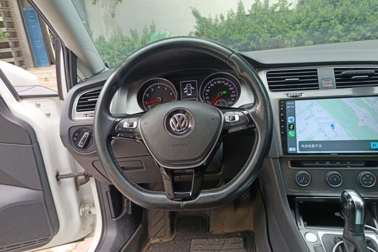 Used Volkswagen Golf 2016 230TSI Automatic Comfort Version Steering Wheel