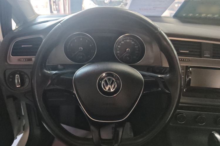 Used Volkswagen Golf 2016 230TSI Automatic Comfort Version Steering Wheel