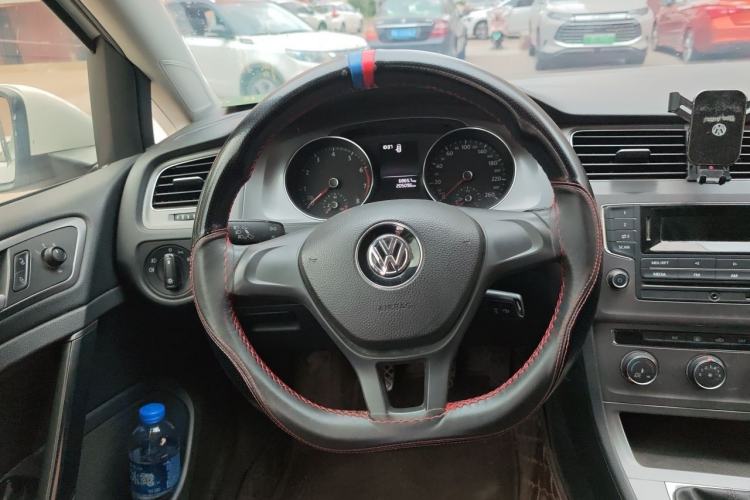 Used Volkswagen Golf 2016 1.6L Manual Fashion Edition Steering Wheel