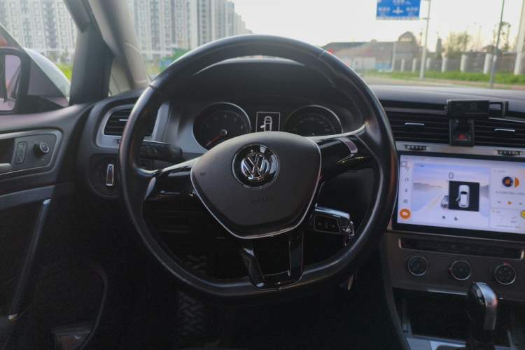 Used Volkswagen Golf 2016 230TSI Automatic Comfort Version Steering Wheel