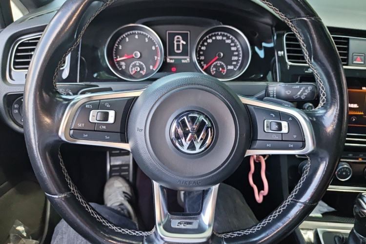 Used Volkswagen Golf 2016 1.4TSI Automatic R-Line Steering Wheel