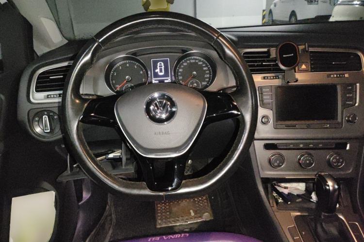 Used Volkswagen Golf 2016 230TSI Automatic Comfort Version Steering Wheel