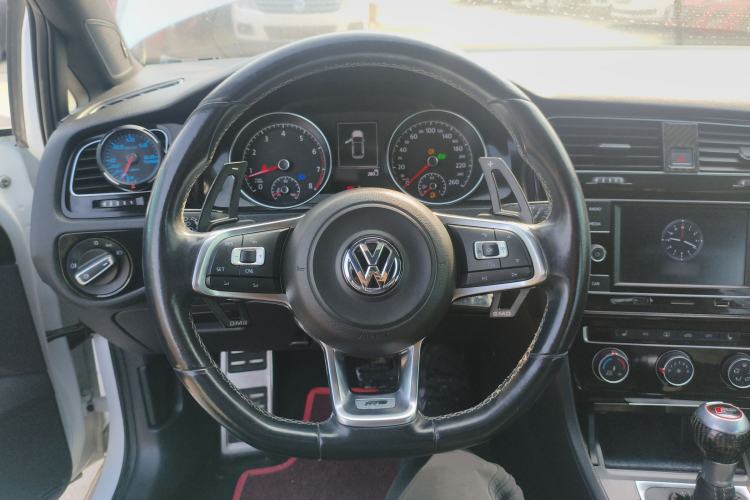 Used Volkswagen Golf 2016 1.4TSI Automatic R-Line Steering Wheel