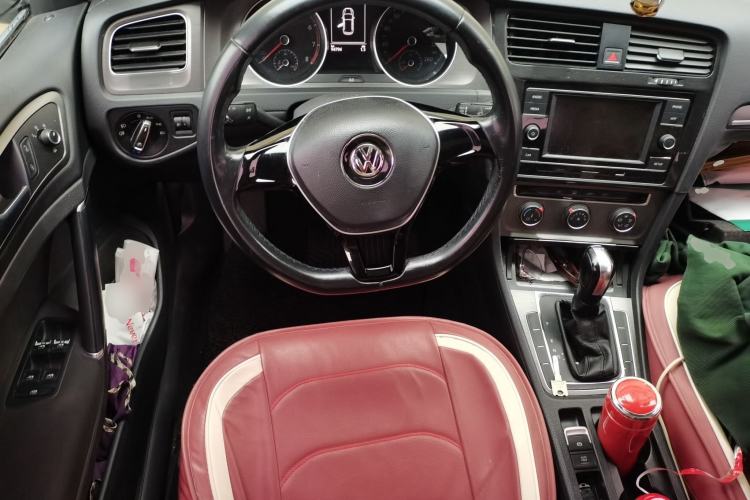 Used Volkswagen Golf 2016 230TSI Automatic Comfort Version Steering Wheel