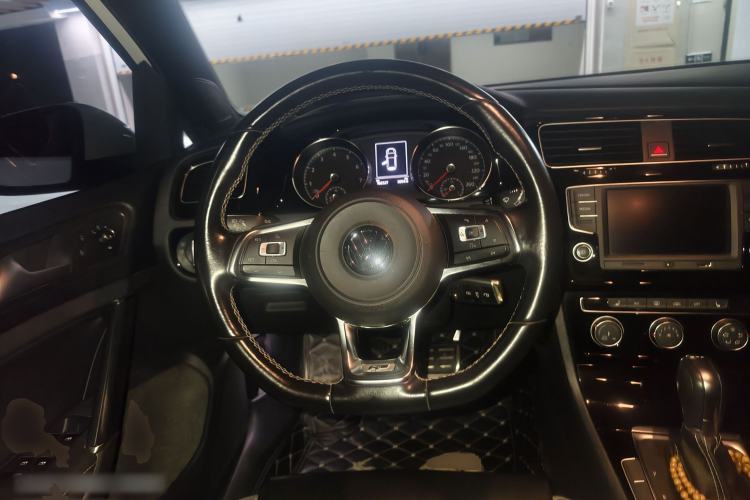 Used Volkswagen Golf 2016 1.4TSI Automatic R-Line Steering Wheel