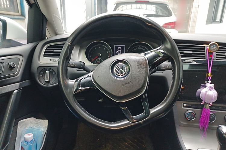Used Volkswagen Golf 2016 230TSI Automatic Comfort Version Steering Wheel
