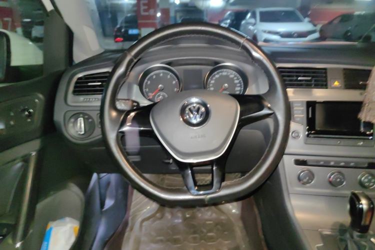 Used Volkswagen Golf 2016 230TSI Automatic Comfort Version Steering Wheel