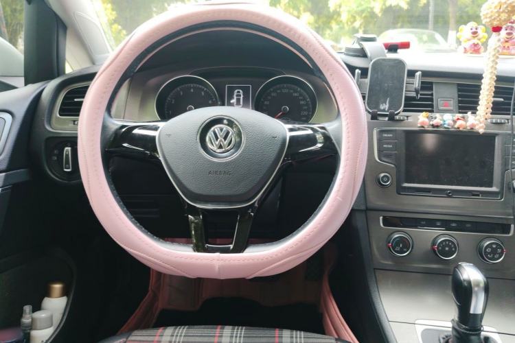 Used Volkswagen Golf 2016 230TSI Automatic Comfort Version Steering Wheel