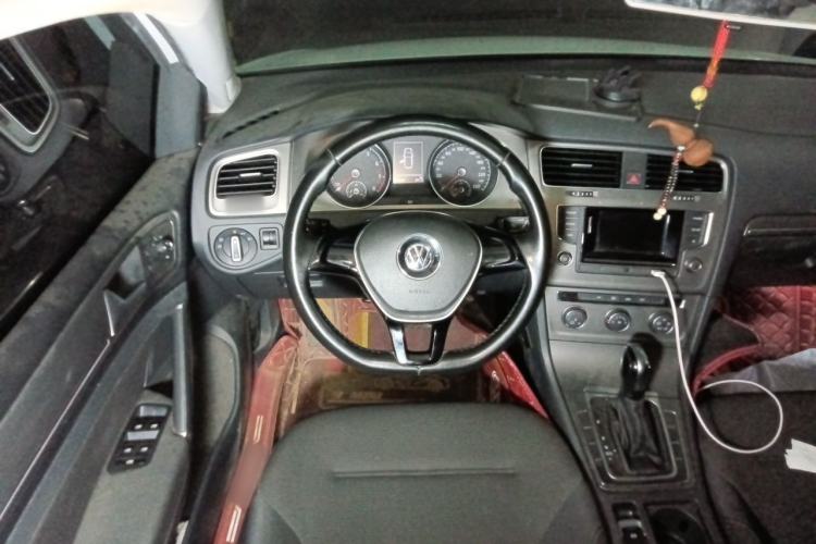 Used Volkswagen Golf 2016 1.6L Automatic Comfort Model Steering Wheel