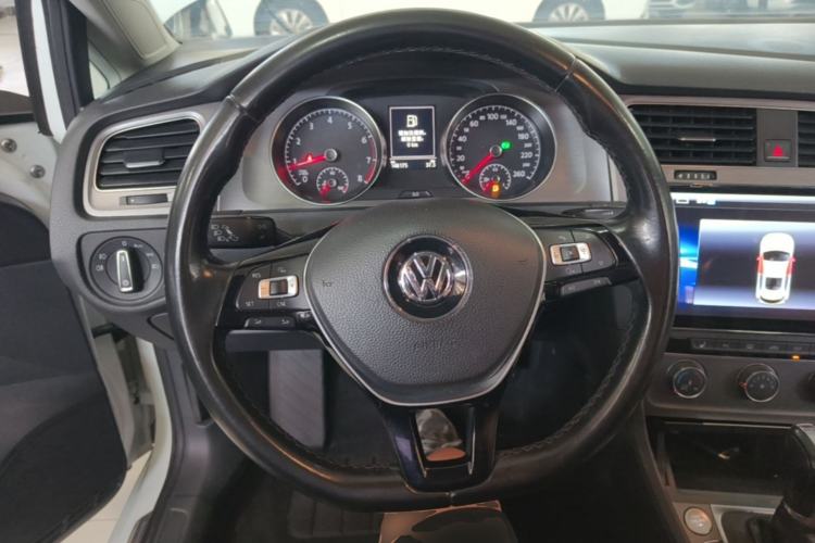 Used Volkswagen Golf 2016 230TSI Automatic Luxury Version Steering Wheel