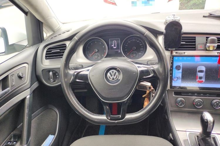 Used Volkswagen Golf 2016 1.6L Automatic Comfort Model Steering Wheel