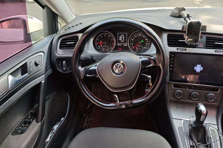 Used Volkswagen Golf 2016 230TSI Automatic Comfort Version Steering Wheel