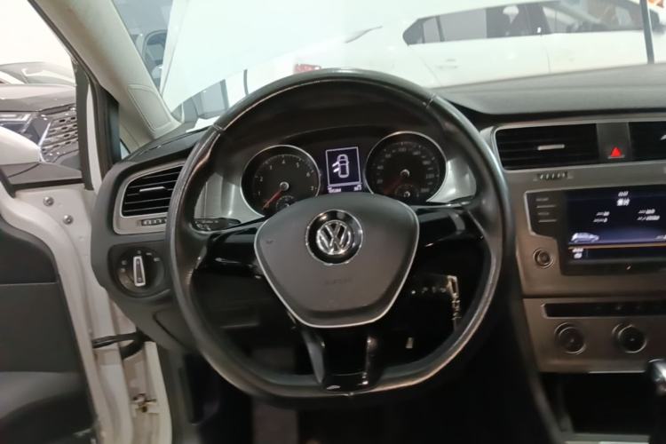 Used Volkswagen Golf 2016 1.6L Automatic Comfort Model Steering Wheel