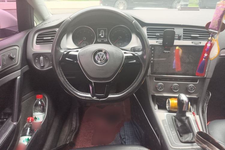 Used Volkswagen Golf 2016 230TSI Automatic Comfort Version Steering Wheel