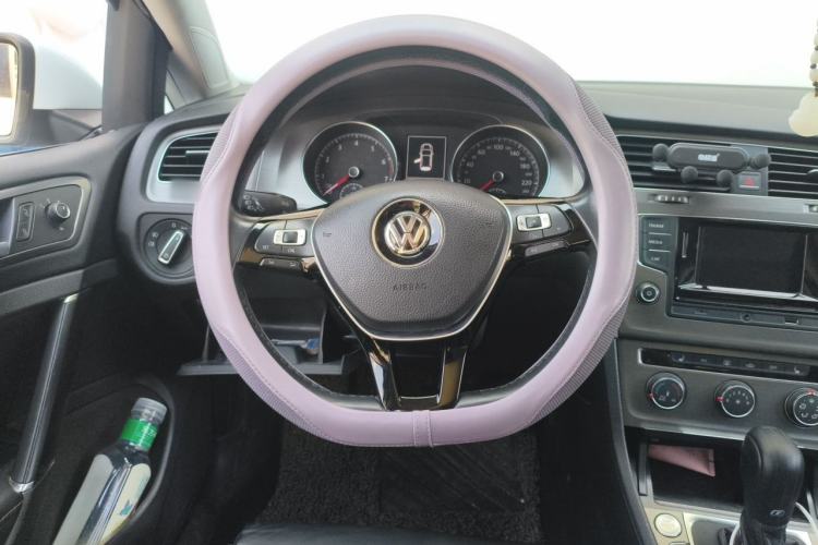 Used Volkswagen Golf 2016 230TSI Automatic Luxury Version Steering Wheel