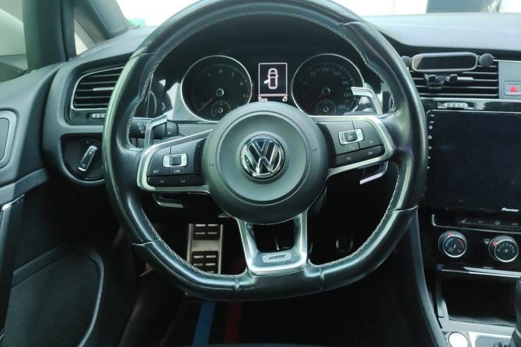 Used Volkswagen Golf 2016 1.4TSI Automatic R-Line Steering Wheel