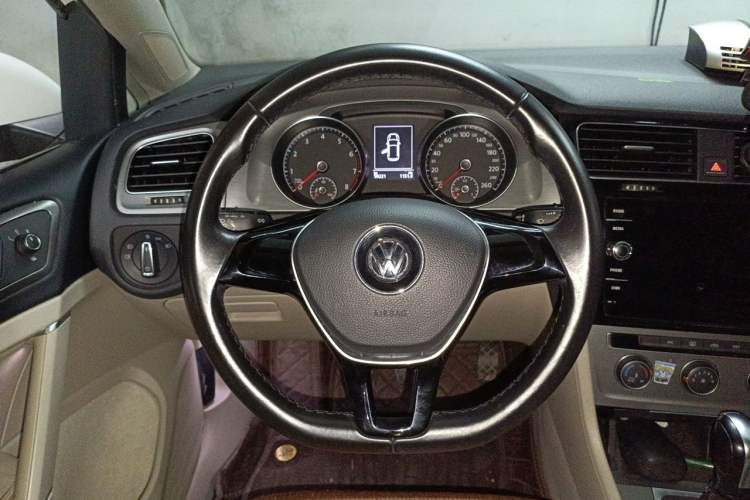 Used Volkswagen Golf 2016 1.6L Automatic Comfort Model Steering Wheel