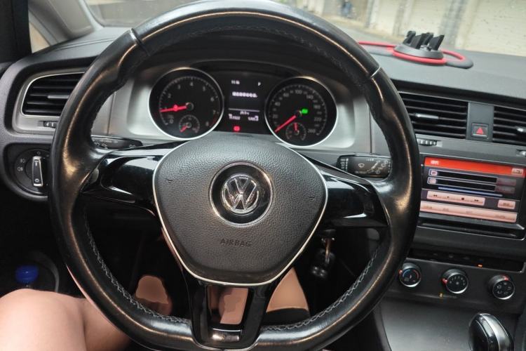 Used Volkswagen Golf 2016 1.6L Automatic Comfort Model Steering Wheel