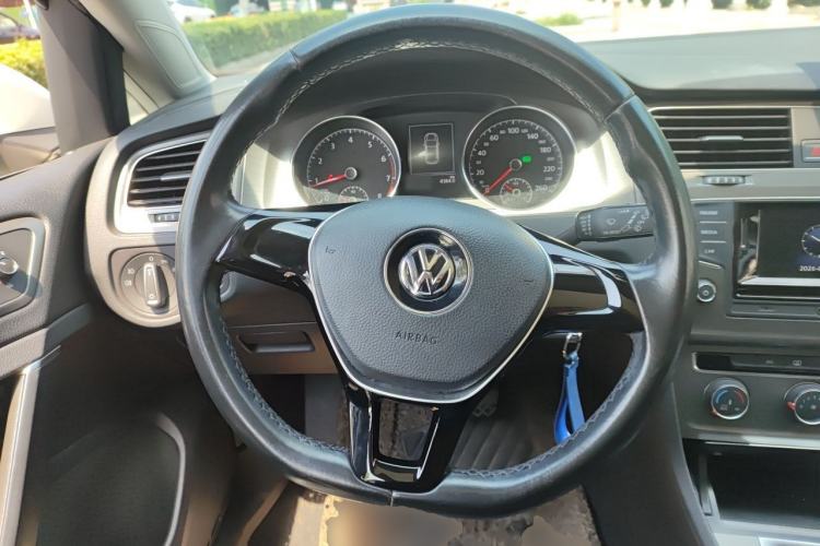 Used Volkswagen Golf 2016 1.6L Automatic Comfort Model Steering Wheel