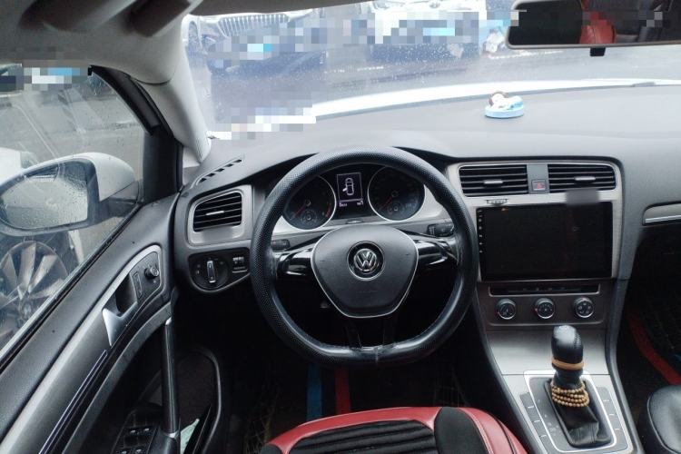 Used Volkswagen Golf 2016 1.6L Automatic Comfort Model Steering Wheel