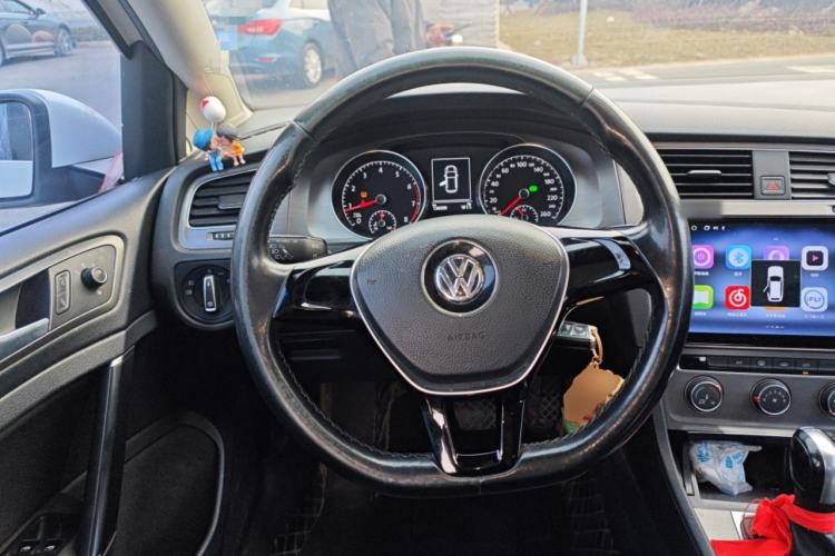 Used Volkswagen Golf 2016 230TSI Automatic Comfort Version Steering Wheel