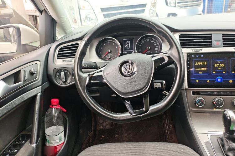 Used Volkswagen Golf 2016 230TSI Automatic Comfort Version Steering Wheel