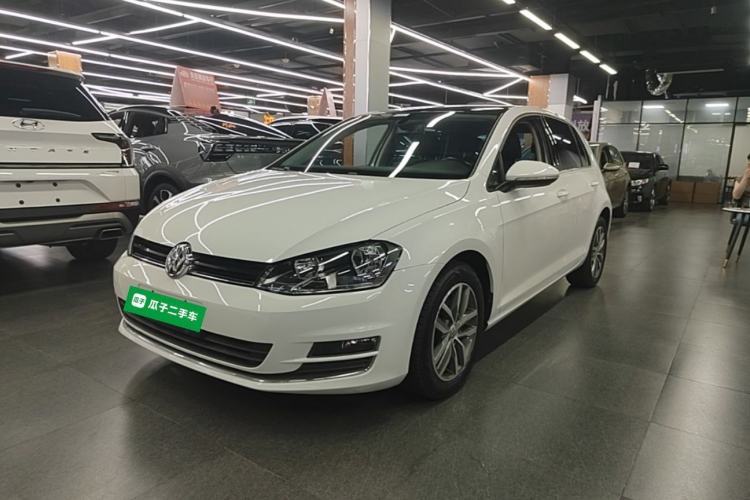 Used Volkswagen Golf 2016 230TSI Automatic Luxury Version Guazi used car, China used car export, Used car for sale, Used  cars, Cheapest cars for sale