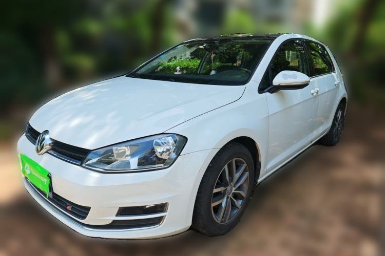 Used Volkswagen Golf 2016 230TSI Automatic Luxury Version Guazi used car, China used car export, Used car for sale, Used  cars, Cheapest cars for sale