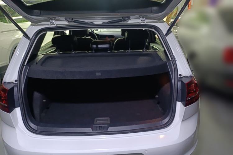 Used Volkswagen Golf 2016 230TSI Automatic Comfort Version Trunk