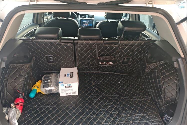 Used Volkswagen Golf 2016 230TSI Automatic Comfort Version Trunk