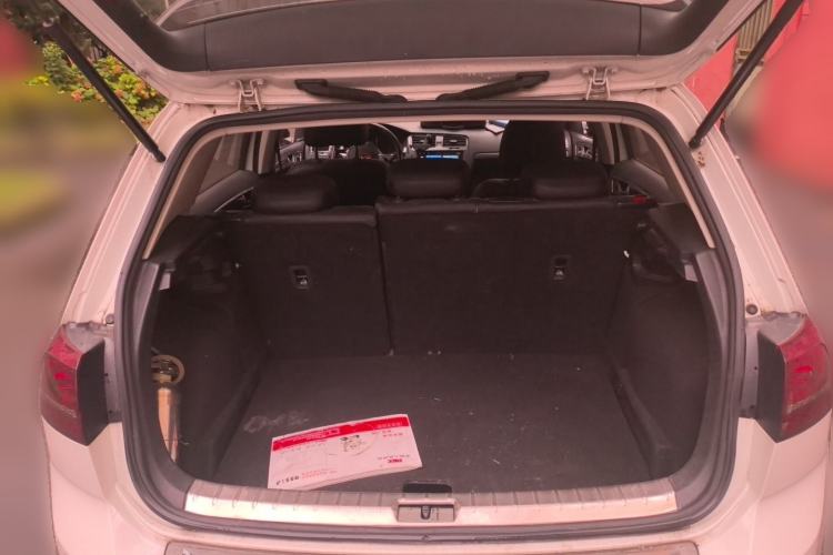 Used Volkswagen Golf 2016 1.6L Automatic Comfort Model Trunk