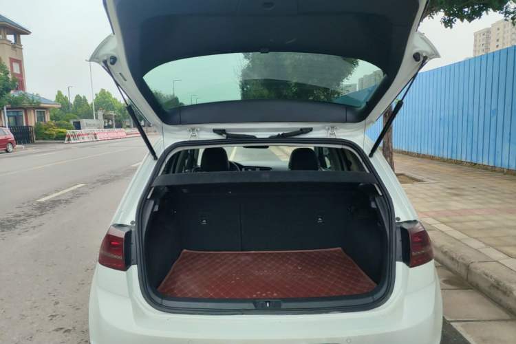 Used Volkswagen Golf 2016 1.4 TSI 25th Anniversary Edition Trunk