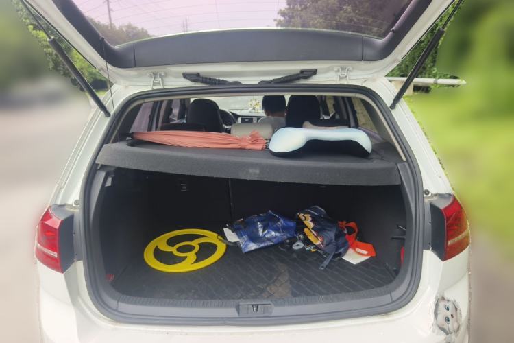 Used Volkswagen Golf 2016 1.6L Automatic Comfort Model Trunk