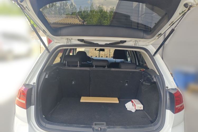 Used Volkswagen Golf 2016 230TSI Automatic Comfort Version Trunk