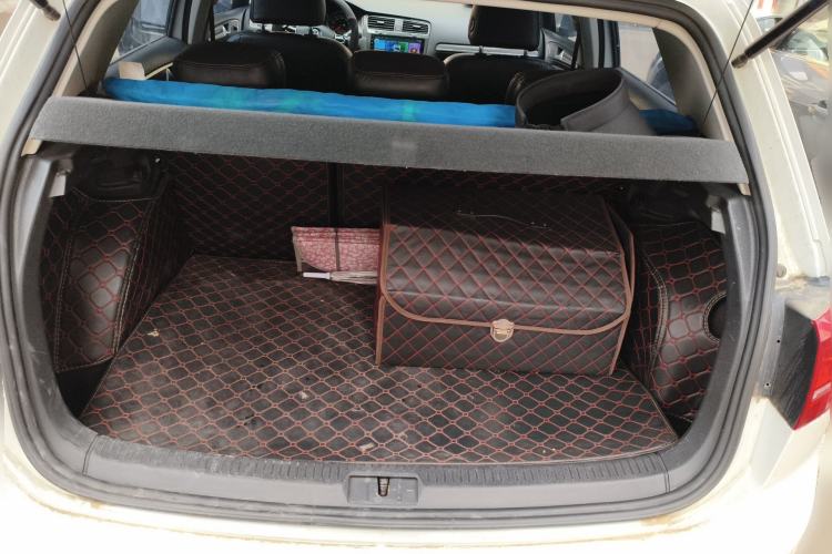 Used Volkswagen Golf 2016 1.6L Automatic Comfort Model Trunk