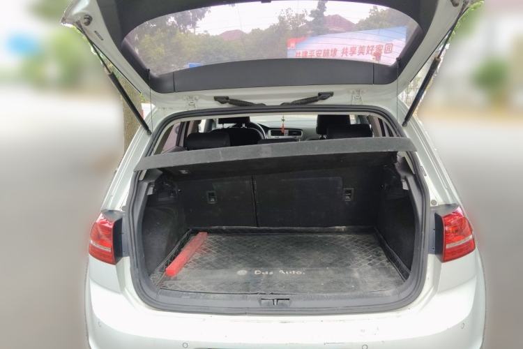 Used Volkswagen Golf 2016 230TSI Automatic Comfort Version Trunk