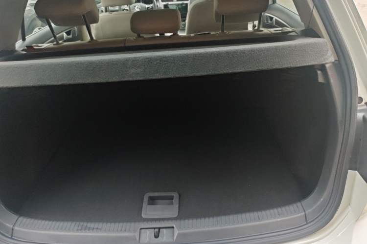 Used Volkswagen Golf 2016 230TSI Automatic Comfort Version Trunk