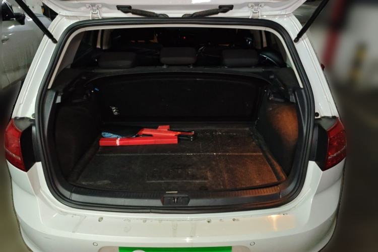 Used Volkswagen Golf 2016 1.6L Automatic Comfort Model Trunk